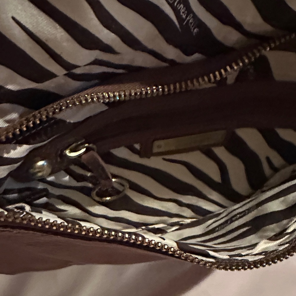 Linea Pelle Brown Leather Crossbody Bag - Picture 10 of 13